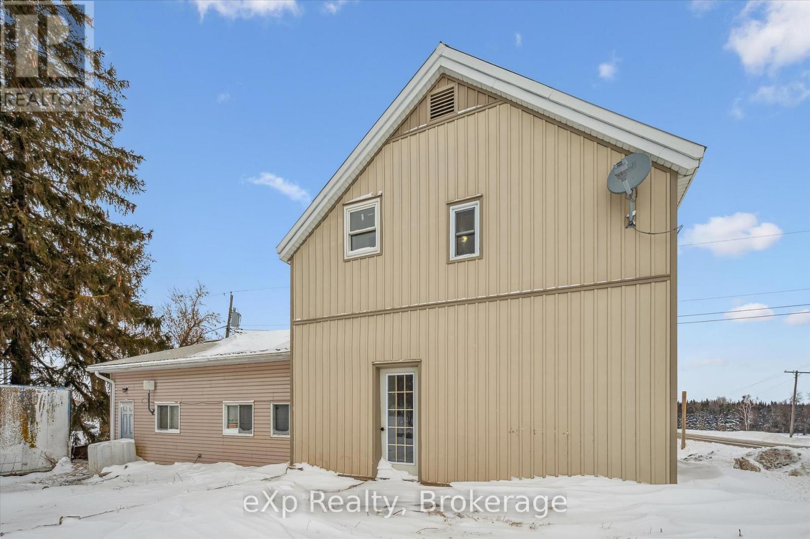 9276 Wellington Rd 16, Wellington North, Ontario  N0G 2E0 - Photo 36 - X12706330