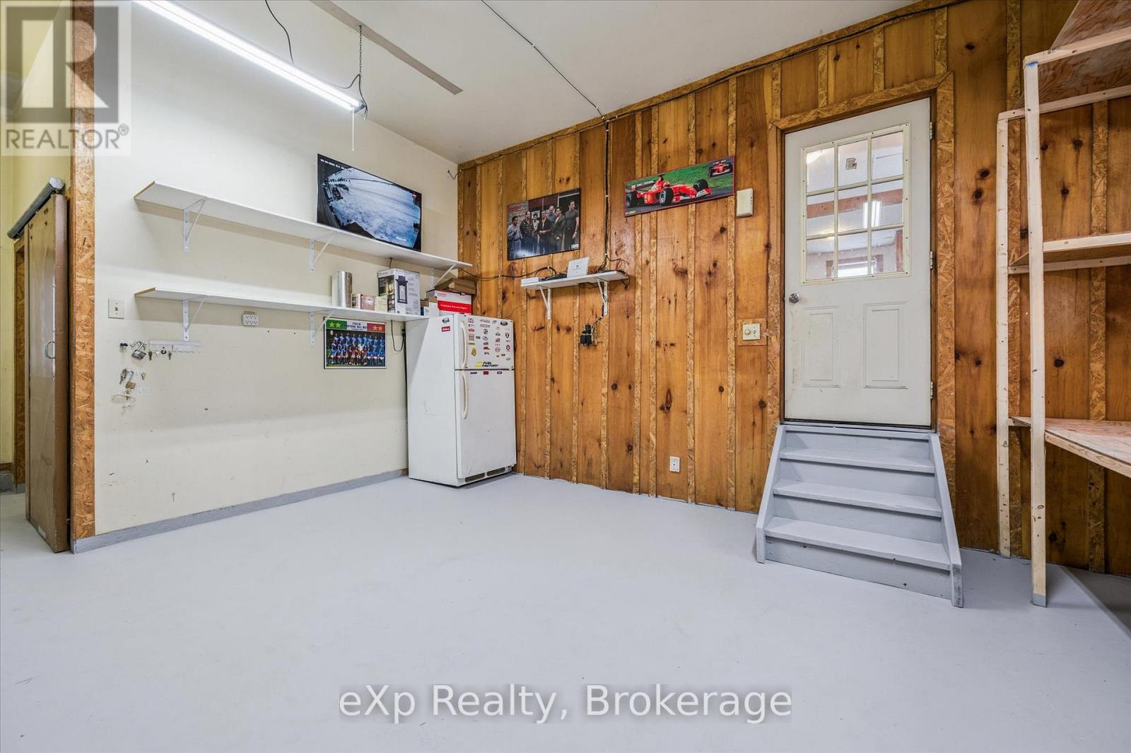 9276 Wellington Rd 16, Wellington North, Ontario  N0G 2E0 - Photo 29 - X12706330