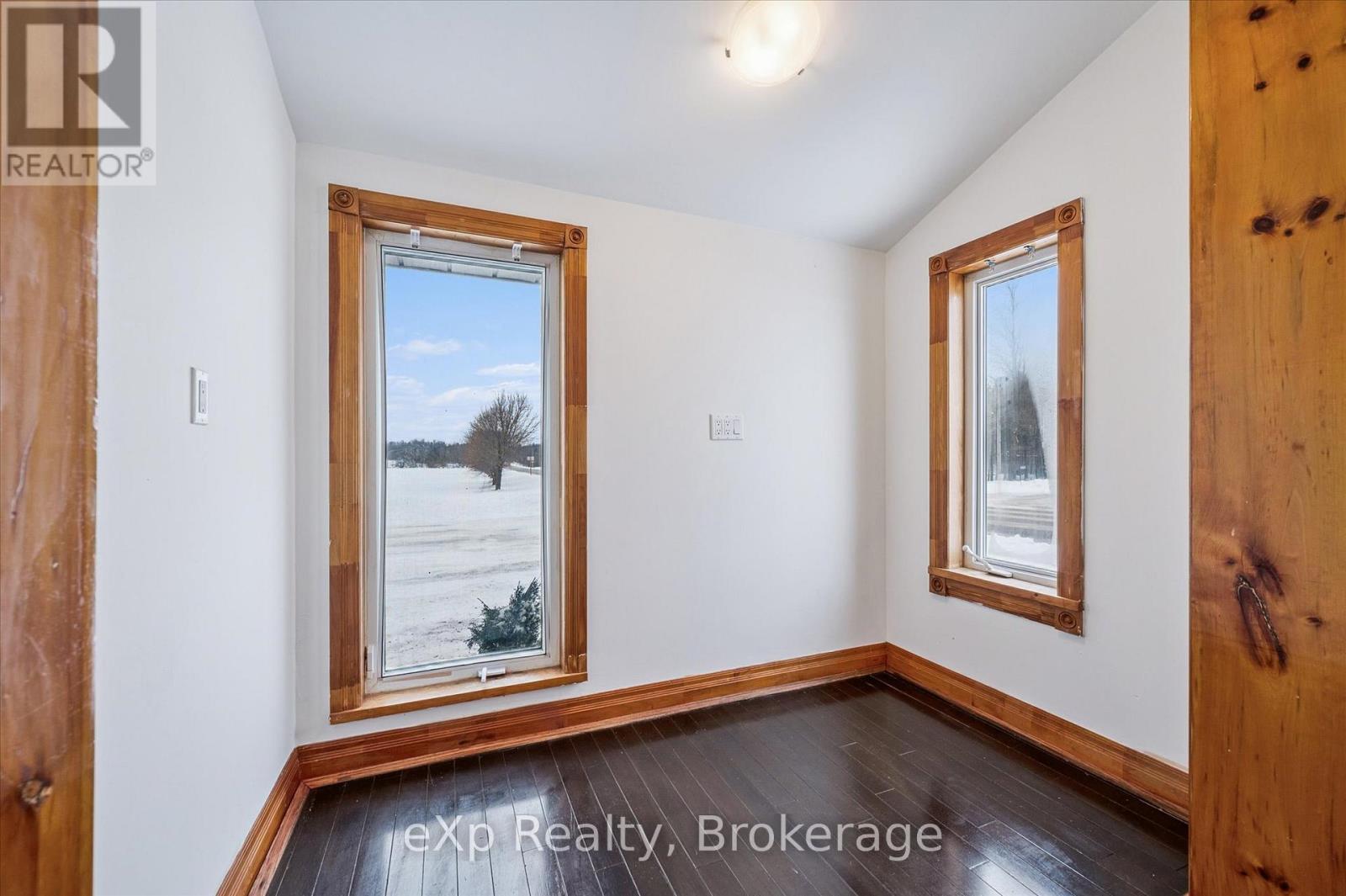 9276 Wellington Rd 16, Wellington North, Ontario  N0G 2E0 - Photo 9 - X12706330