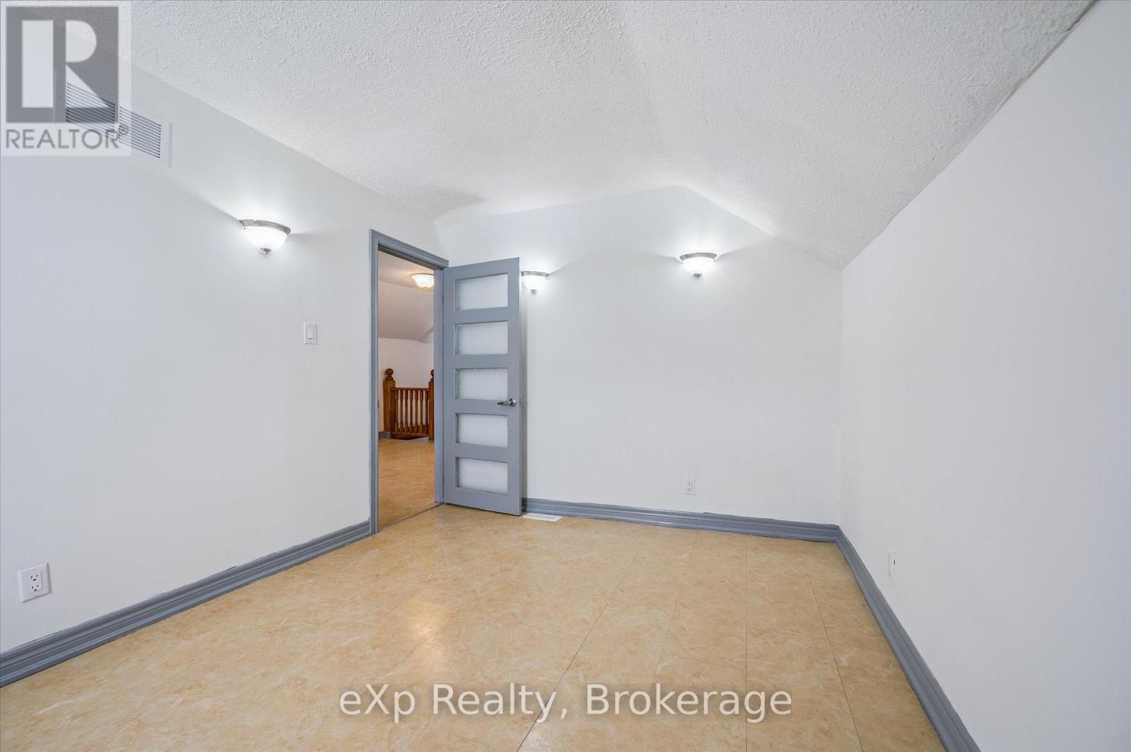 9276 Wellington Rd 16, Wellington North, Ontario  N0G 2E0 - Photo 22 - X12706330