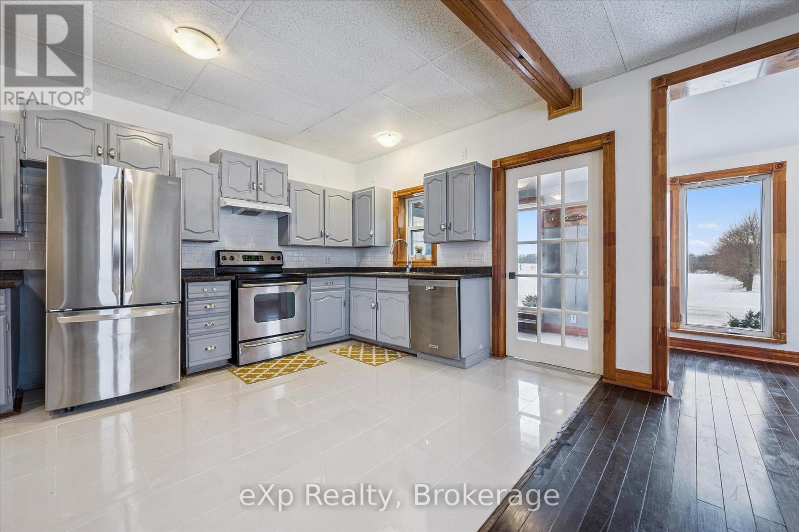 9276 Wellington Rd 16, Wellington North, Ontario  N0G 2E0 - Photo 3 - X12706330