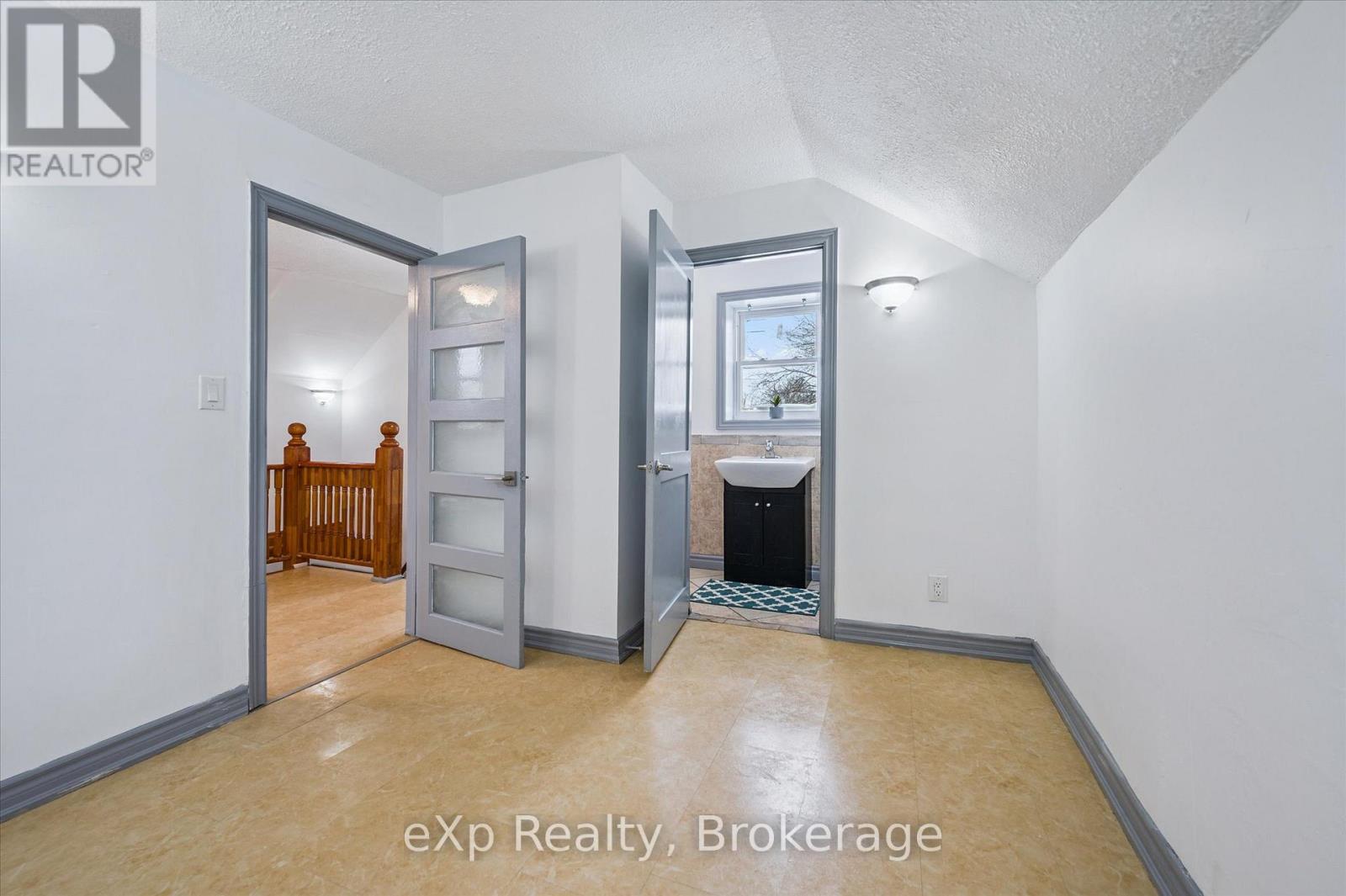 9276 Wellington Rd 16, Wellington North, Ontario  N0G 2E0 - Photo 24 - X12706330