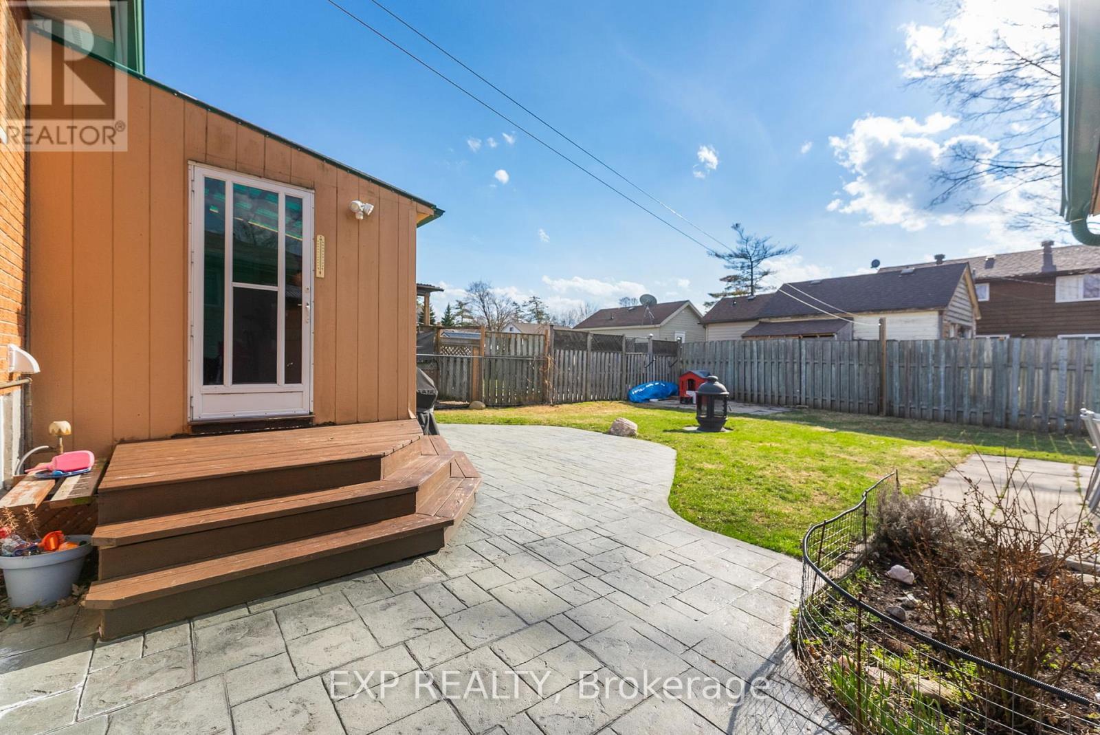 16 Lorne Street, Georgina, Ontario L0E 1L0 - Photo 38 - N13003676