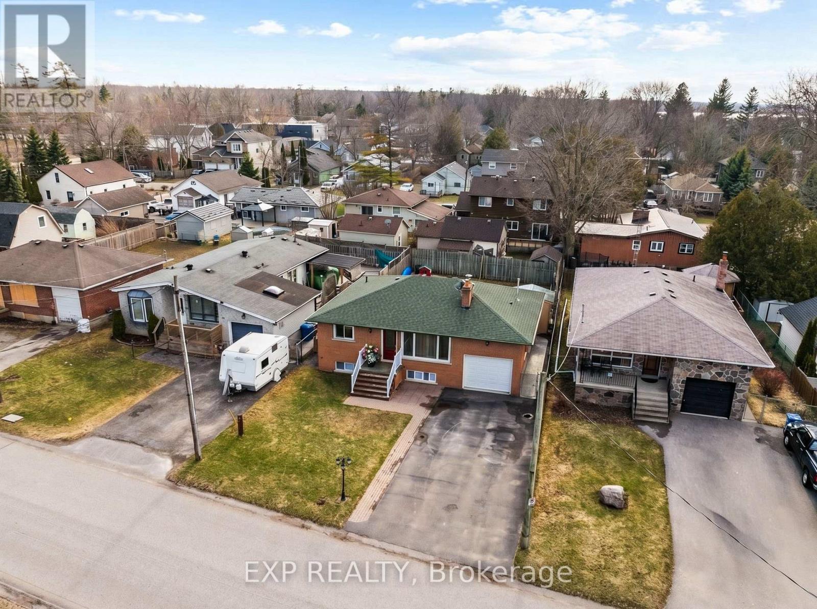 16 Lorne Street, Georgina, Ontario L0E 1L0 - Photo 39 - N13003676