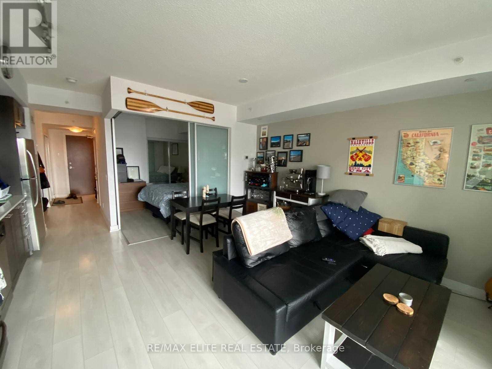 509 - 2220 Lakeshore Boulevard W, Toronto, Ontario  M8V 0B1 - Photo 2 - W12972546