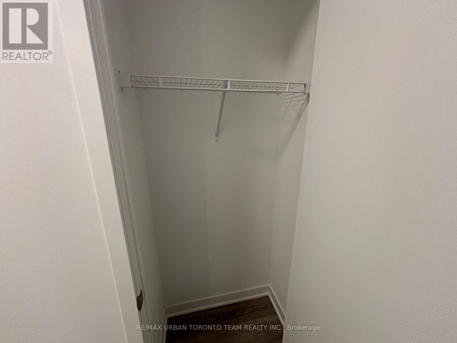 2507 - 180 Front Street E, Toronto, Ontario  M5A 0A9 - Photo 13 - C12869168