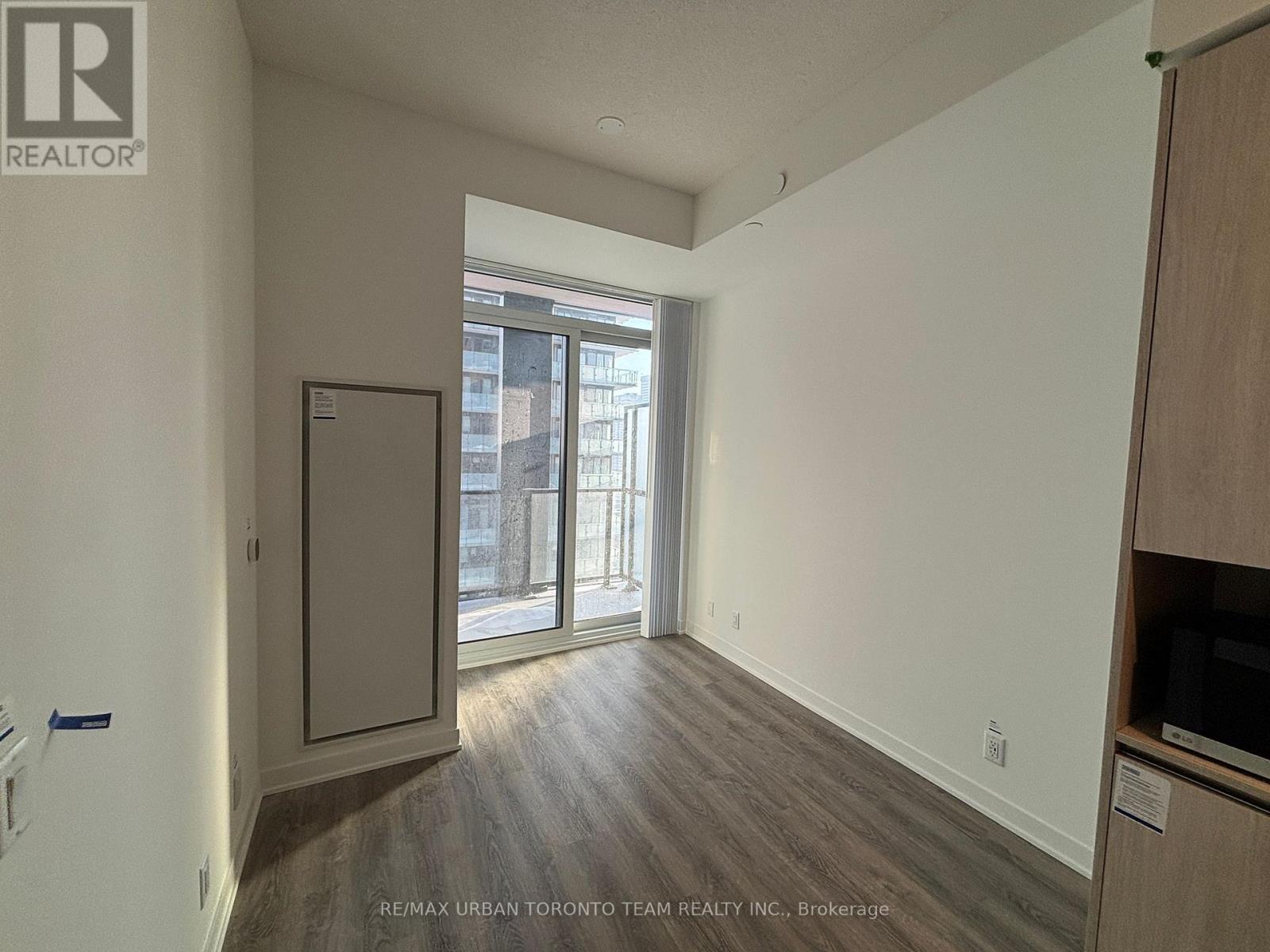 2507 - 180 Front Street E, Toronto, Ontario  M5A 0A9 - Photo 5 - C12869168