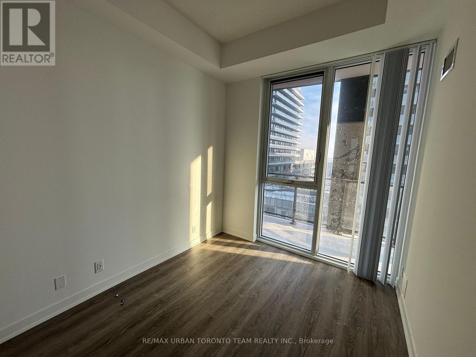 2507 - 180 Front Street E, Toronto, Ontario  M5A 0A9 - Photo 9 - C12869168