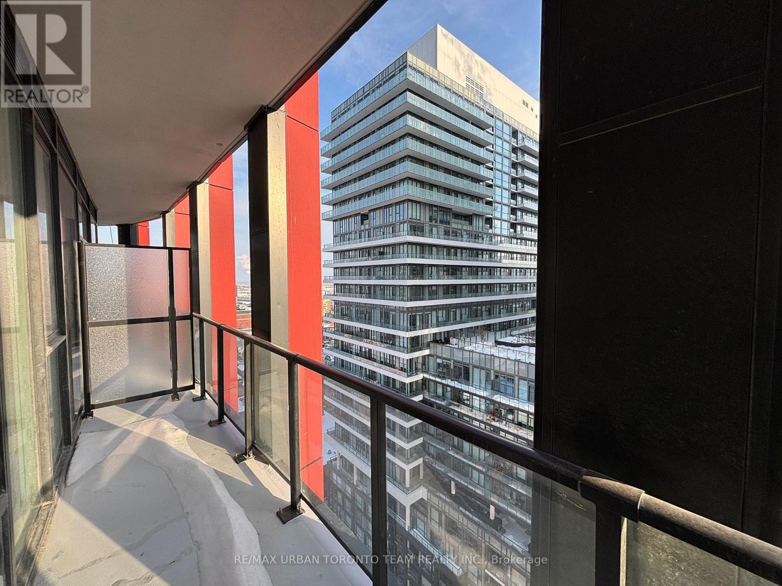 2507 - 180 Front Street E, Toronto, Ontario  M5A 0A9 - Photo 8 - C12869168