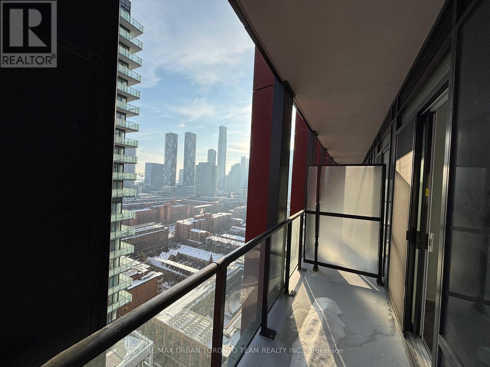 2507 - 180 Front Street E, Toronto, Ontario  M5A 0A9 - Photo 7 - C12869168