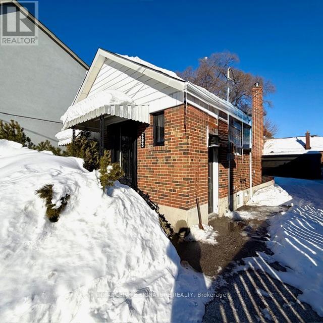 Lower - 293 Glebemount Avenue, Toronto, Ontario  M4C 3V4 - Photo 2 - E12775788