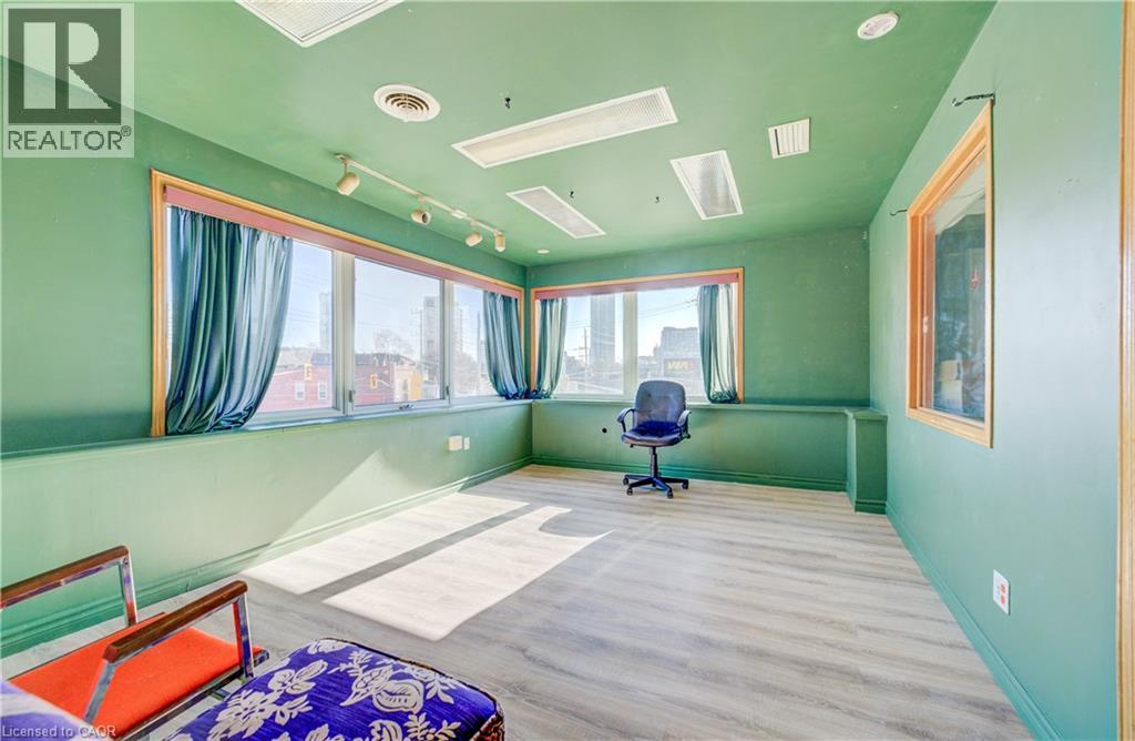 150 Victoria Street N, Kitchener, Ontario  N2H 5C6 - Photo 17 - 40820389