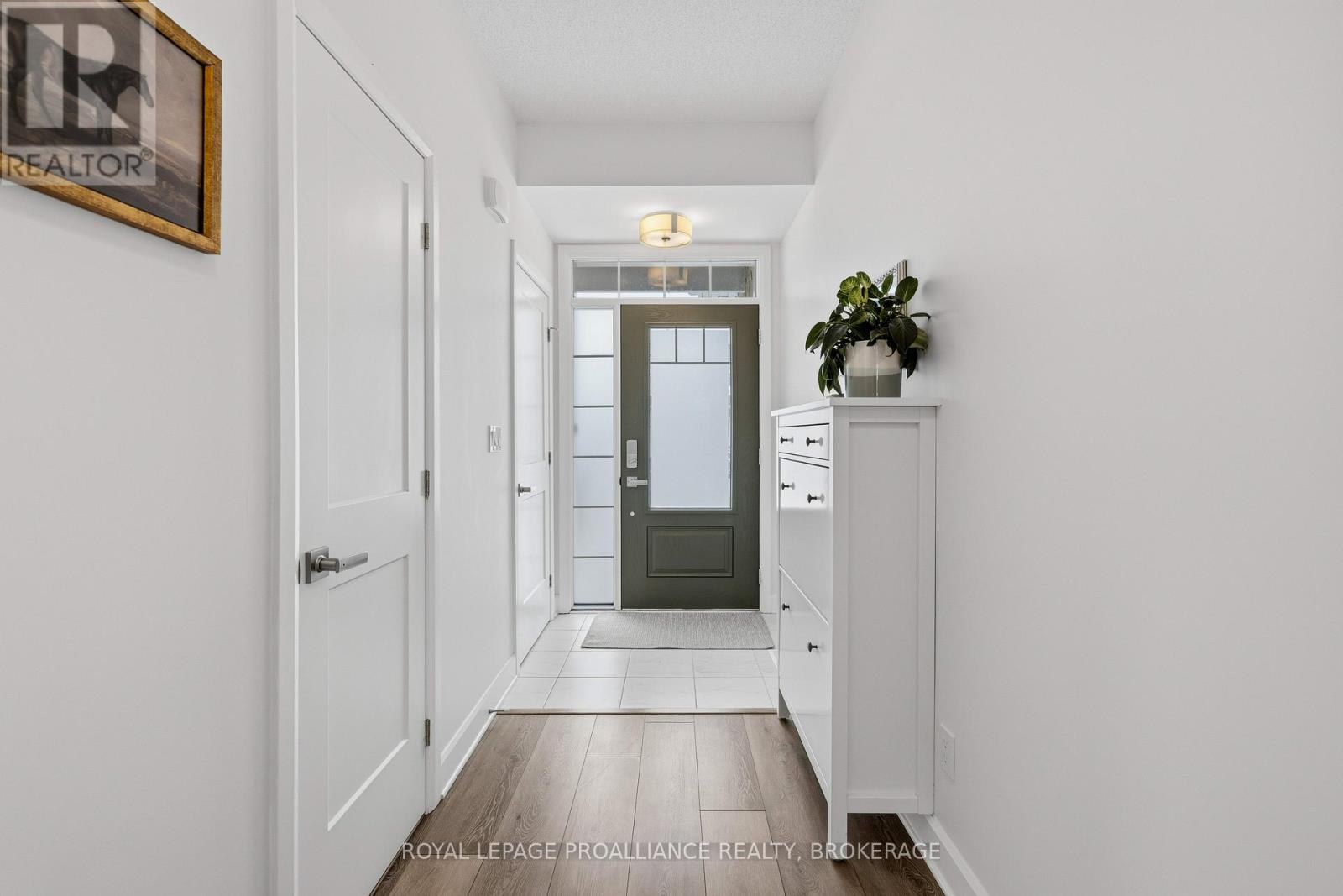 332 Buckthorn Drive, Kingston, Ontario  K7P 0S1 - Photo 3 - X13003962