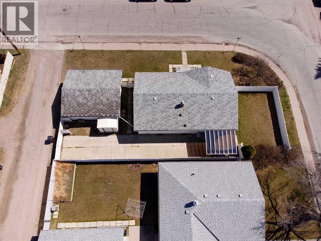 4711 43 Street SW, Calgary, Alberta  T3E 3P9 - Photo 9 - A2301919