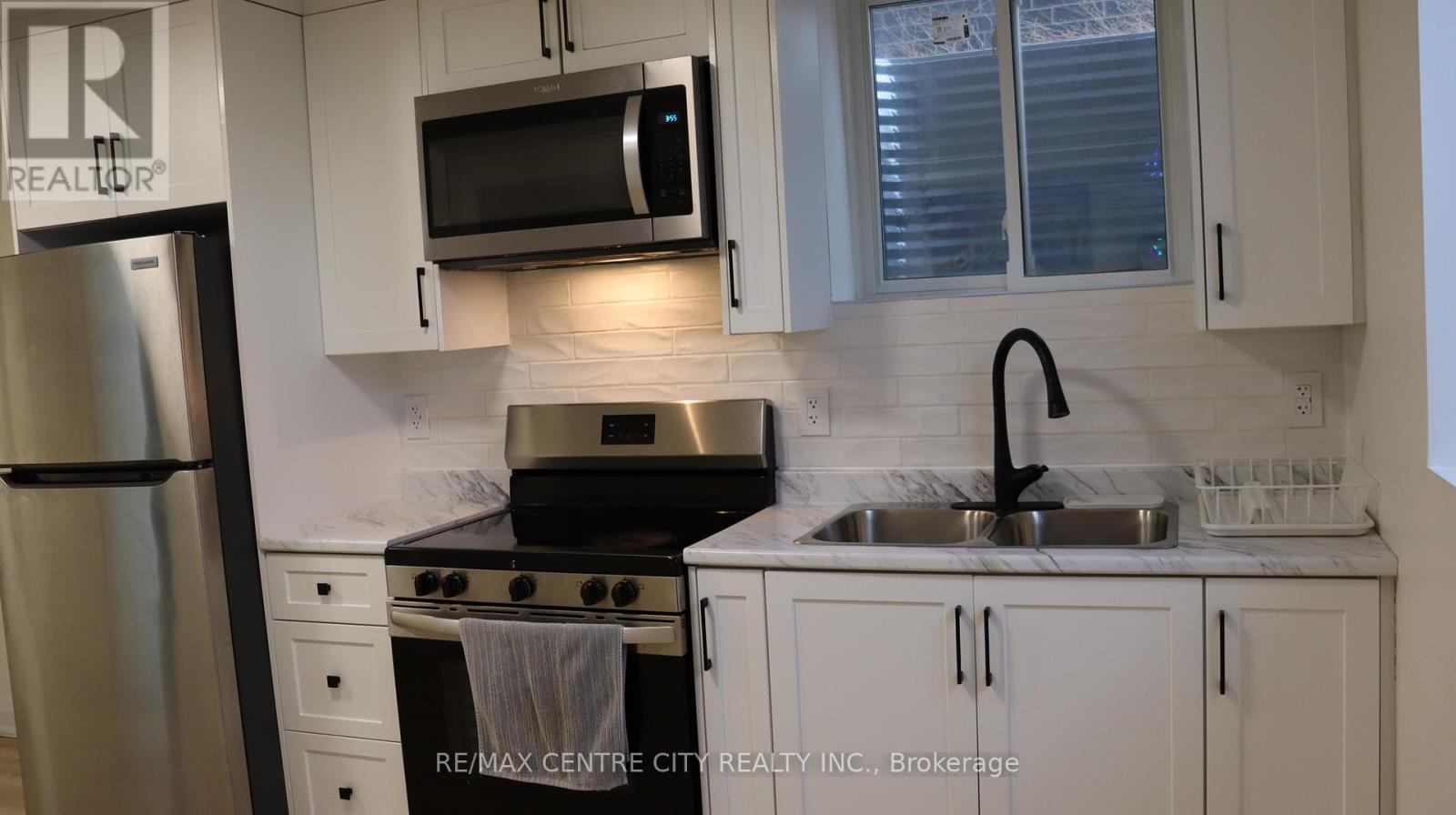 2966 Turner Crescent, London South, Ontario  N6M 0J3 - Photo 4 - X13003922