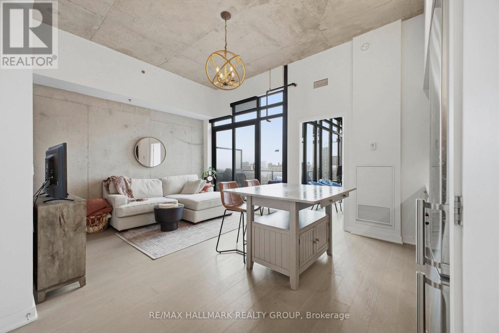 1001 - 203 Catherine Street, Ottawa, Ontario  K2P 1J5 - Photo 4 - X13003800