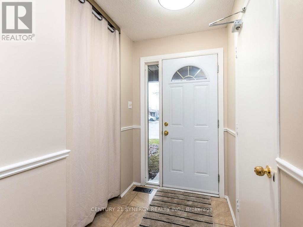 16 - 71 Clarkson Crescent, Ottawa, Ontario  K2L 3C9 - Photo 2 - X13003836