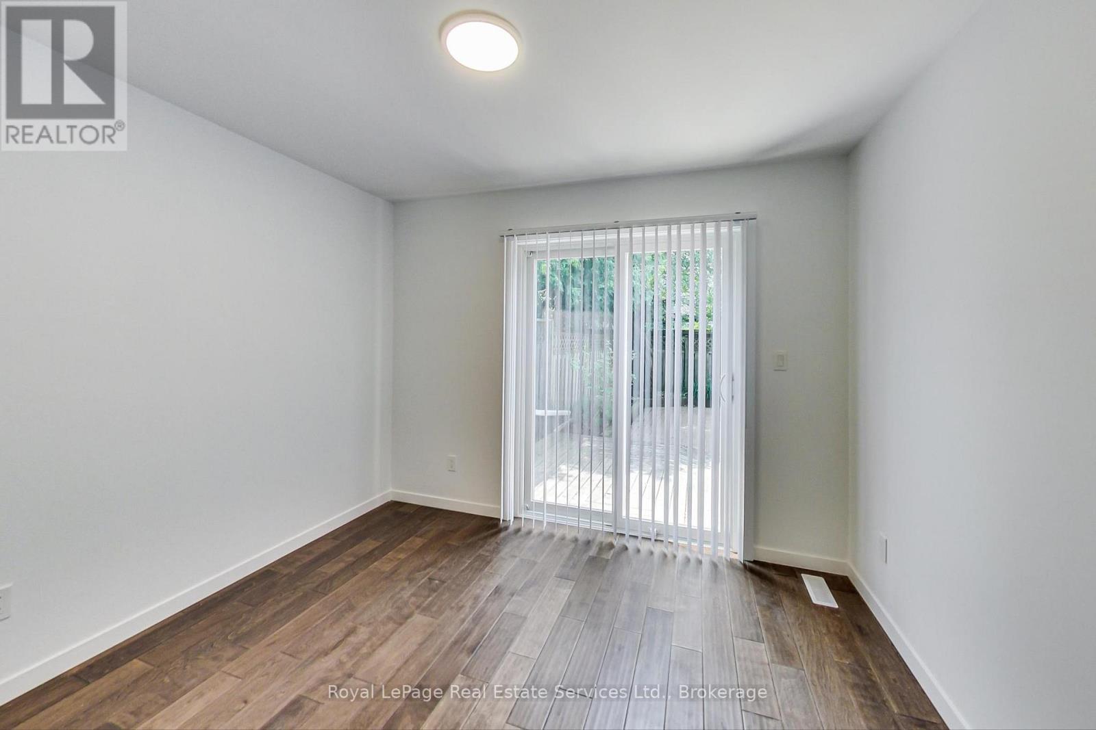 Main - 846 Carlaw Avenue, Toronto, Ontario  M4K 3L2 - Photo 10 - E13003794