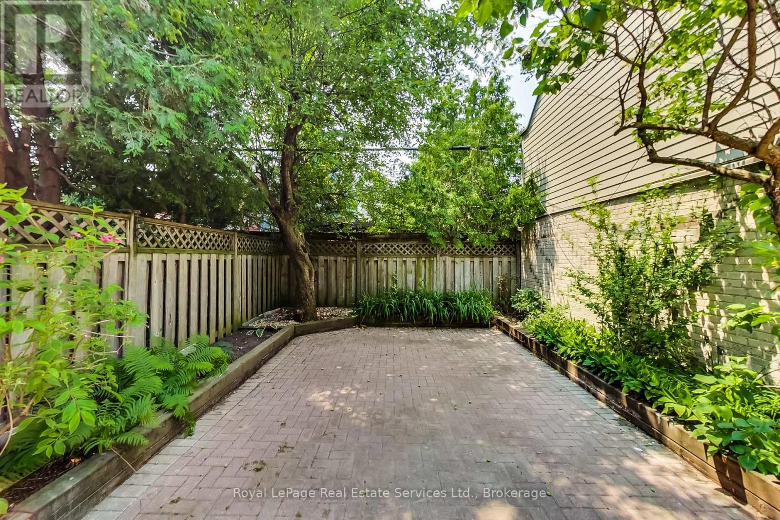 Main - 846 Carlaw Avenue, Toronto, Ontario  M4K 3L2 - Photo 17 - E13003794