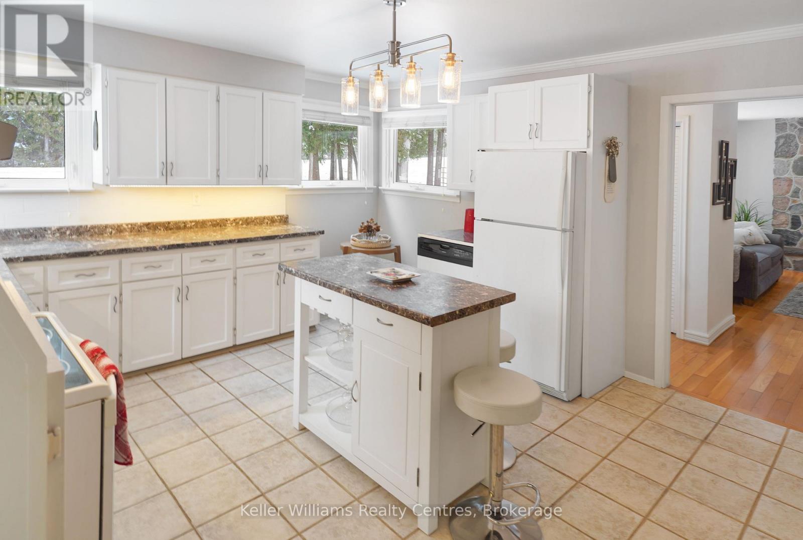 158 Stokes Bay Road, Northern Bruce Peninsula, Ontario  N0H 1W0 - Photo 11 - X12803074