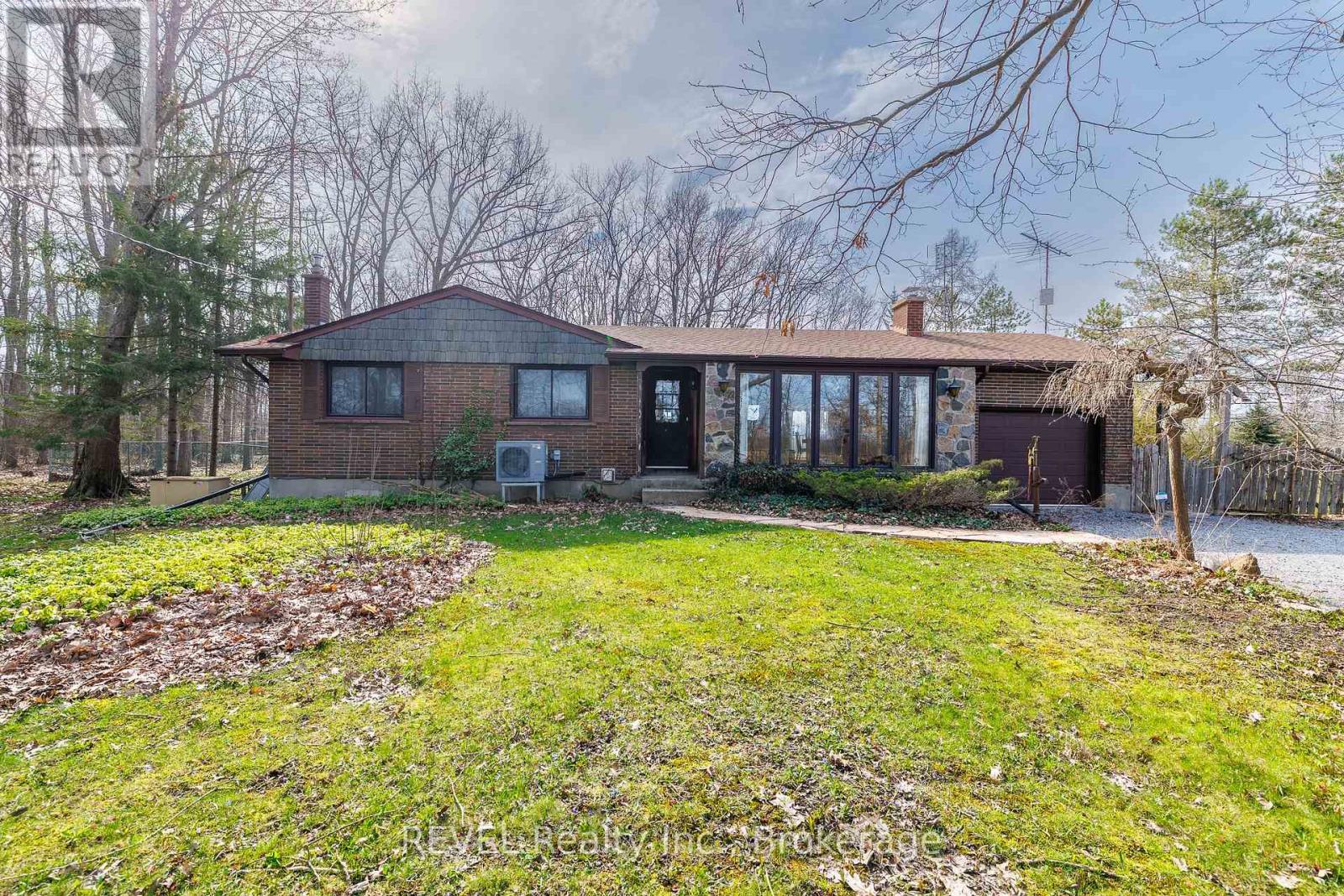 1255 Ott Road, Fort Erie, Ontario  L0S 1N0 - Photo 2 - X13003864