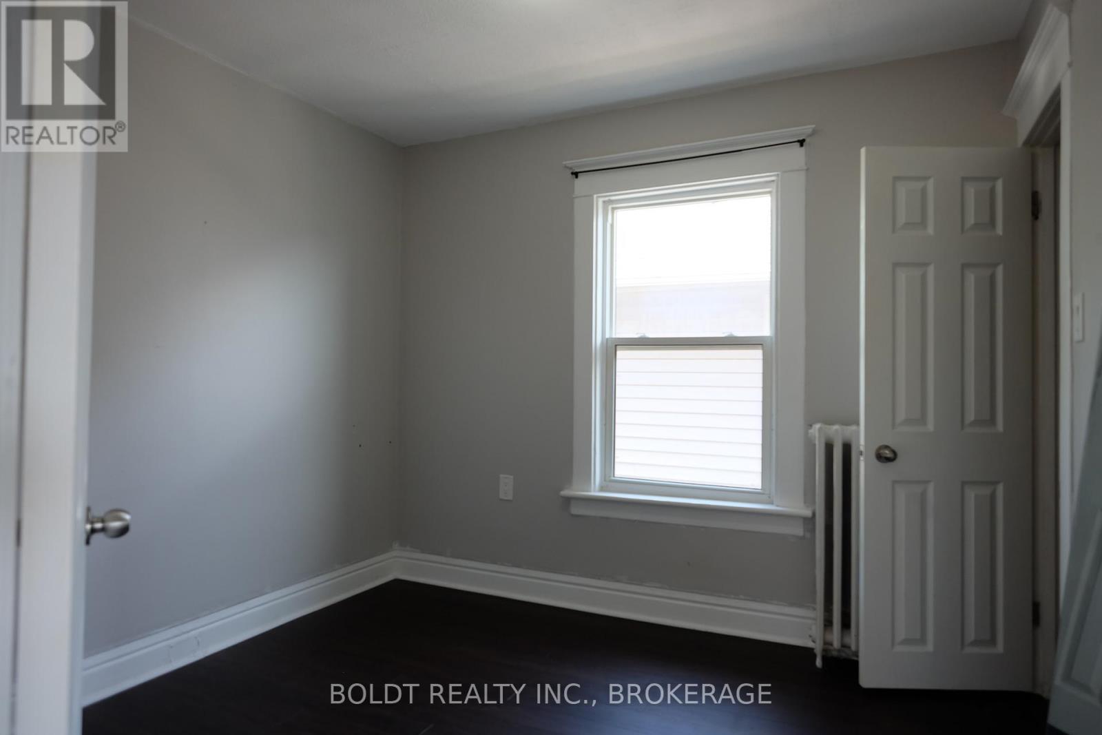 2 - 5029 Fourth Avenue, Niagara Falls, Ontario  L2E 4P5 - Photo 13 - X13003948