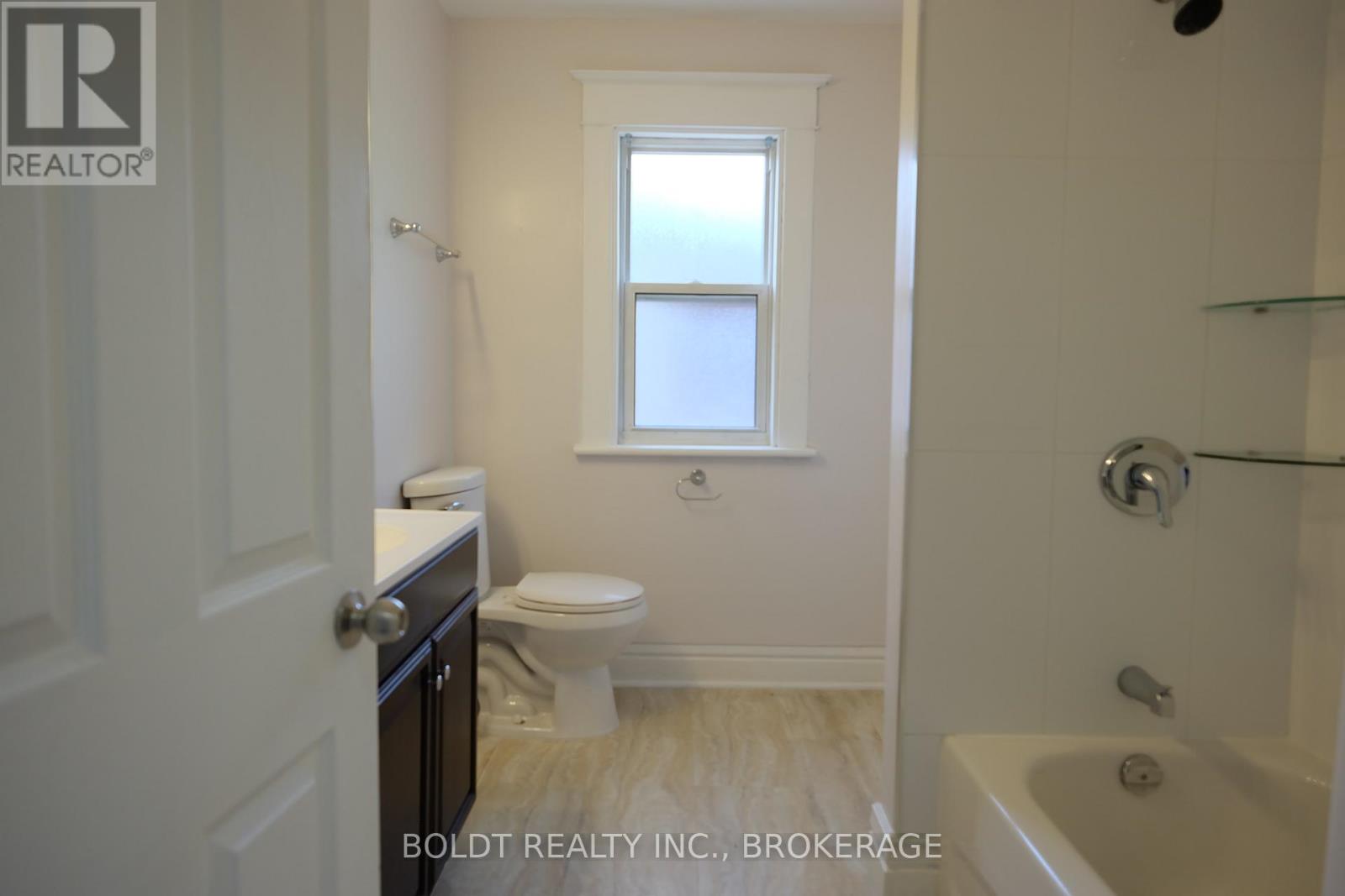 2 - 5029 Fourth Avenue, Niagara Falls, Ontario  L2E 4P5 - Photo 15 - X13003948