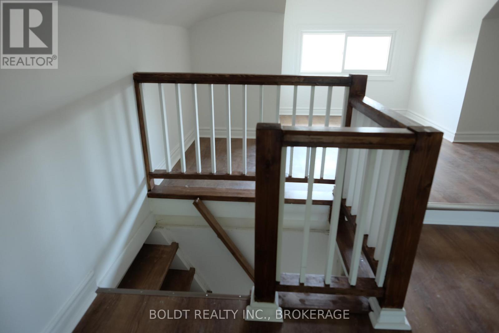 2 - 5029 Fourth Avenue, Niagara Falls, Ontario  L2E 4P5 - Photo 17 - X13003948