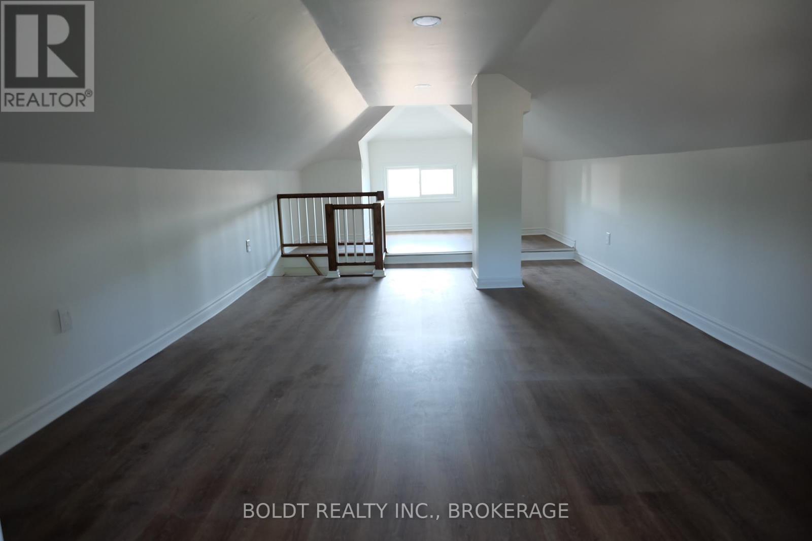 2 - 5029 Fourth Avenue, Niagara Falls, Ontario  L2E 4P5 - Photo 20 - X13003948