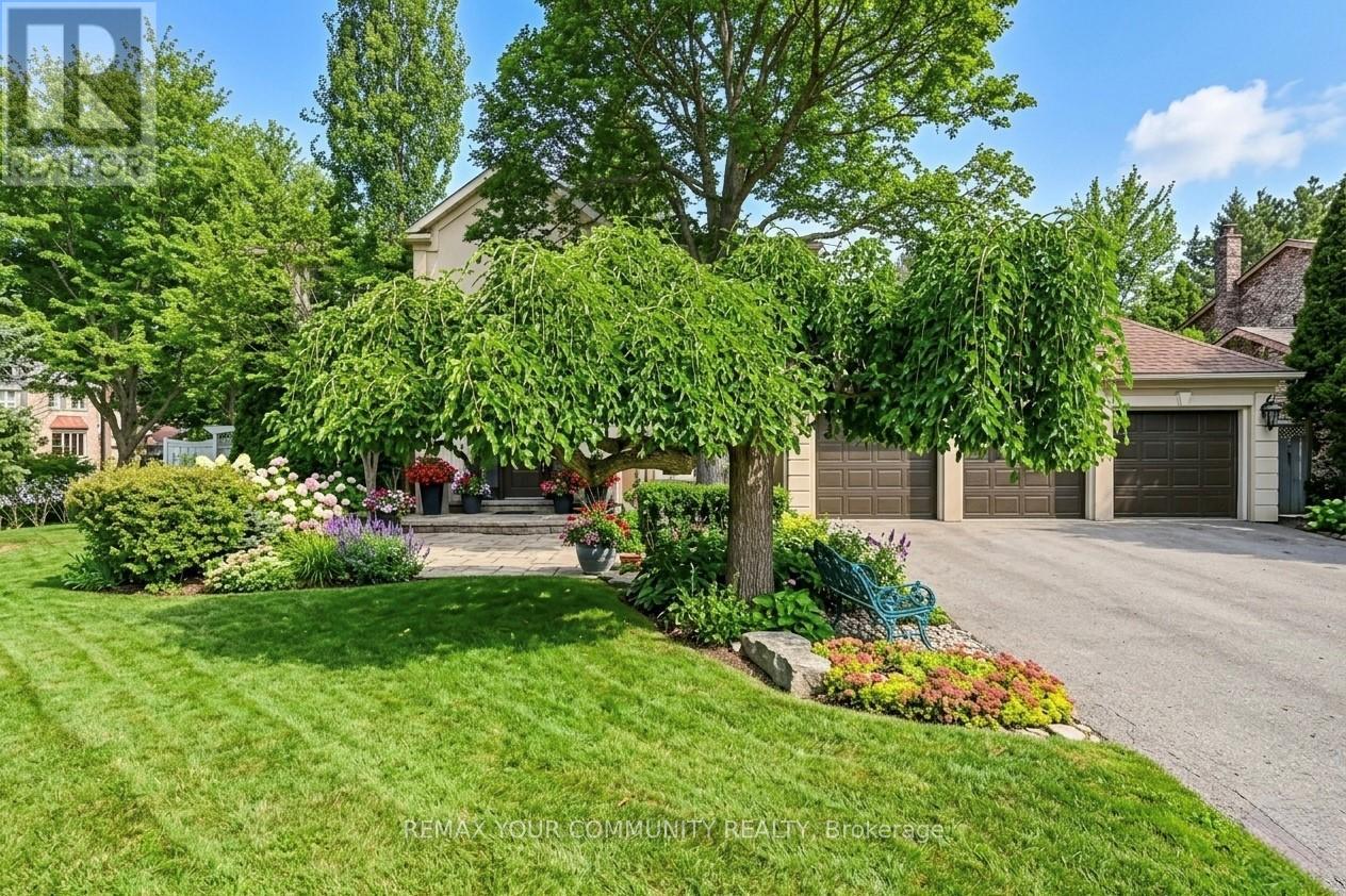 30 Deanbank Drive, Markham, Ontario  L3T 1Z3 - Photo 2 - N12989326