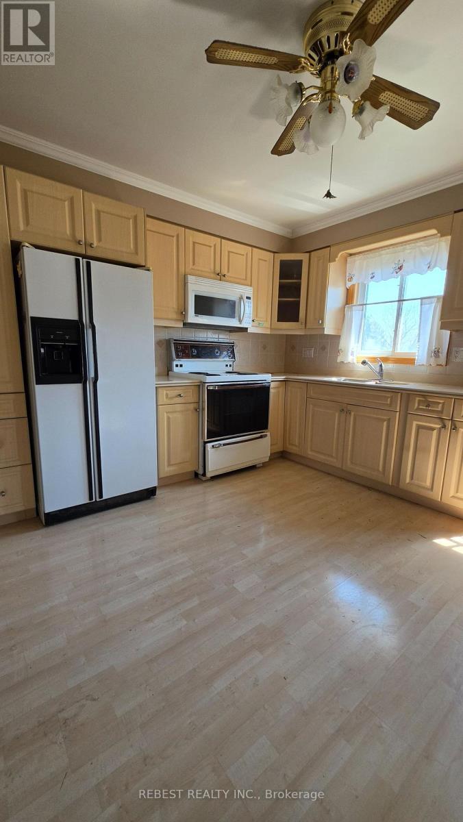 98 Cobblehill Road, Halton Hills, Ontario  L7J 1P3 - Photo 14 - W13003330