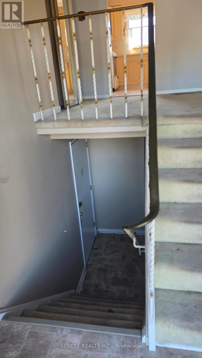 98 Cobblehill Road, Halton Hills, Ontario  L7J 1P3 - Photo 32 - W13003330