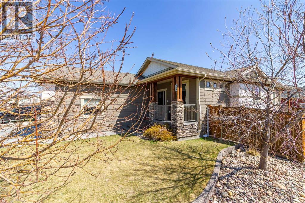 126 Riverine Lane W, Lethbridge, Alberta  T1K 5V6 - Photo 3 - A2301298