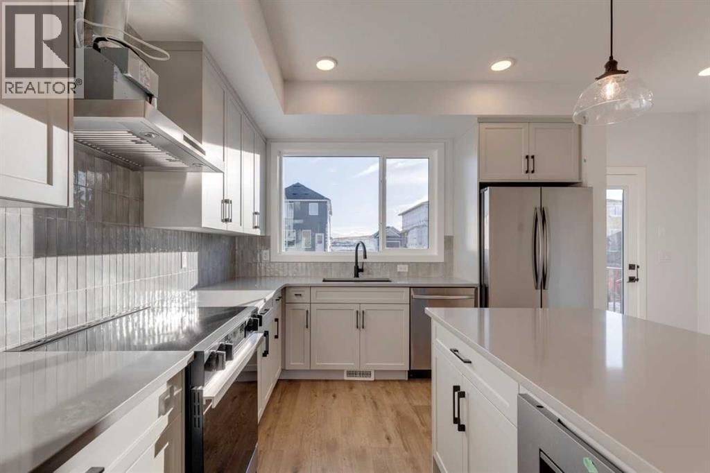 347 Fireside Drive, Cochrane, Alberta  T4C 3E1 - Photo 18 - A2278970