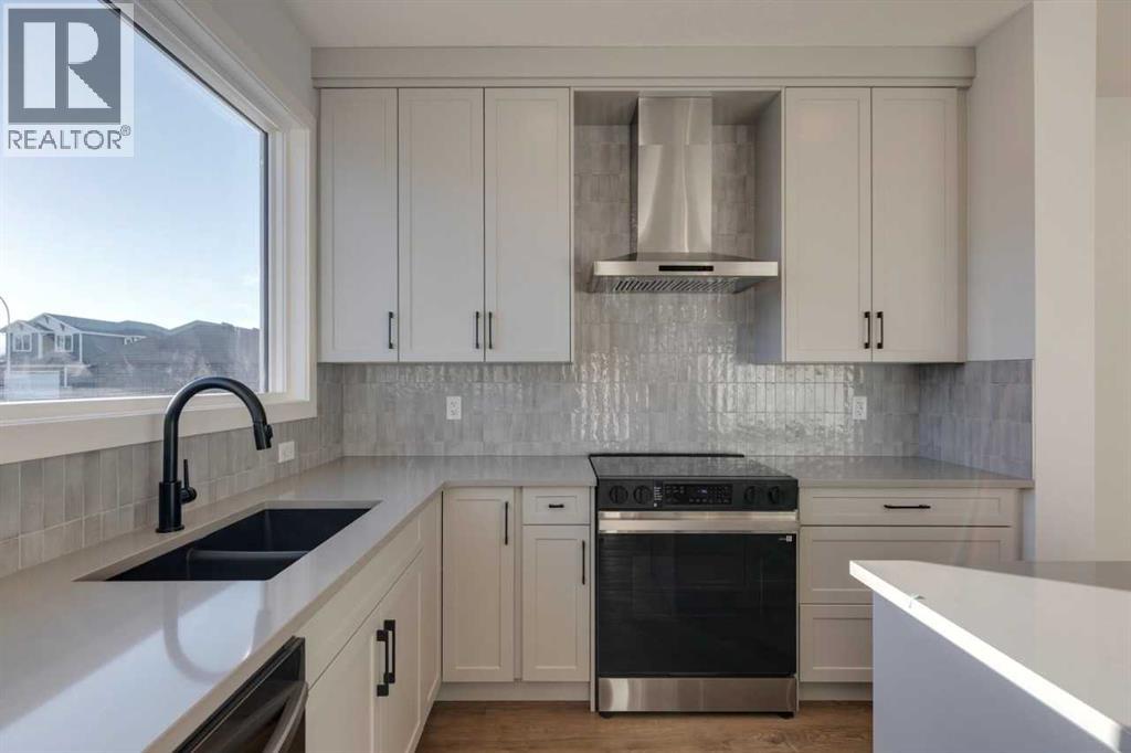 367 Fireside Drive, Cochrane, Alberta T4C 3E1 - Photo 16 - A2283394