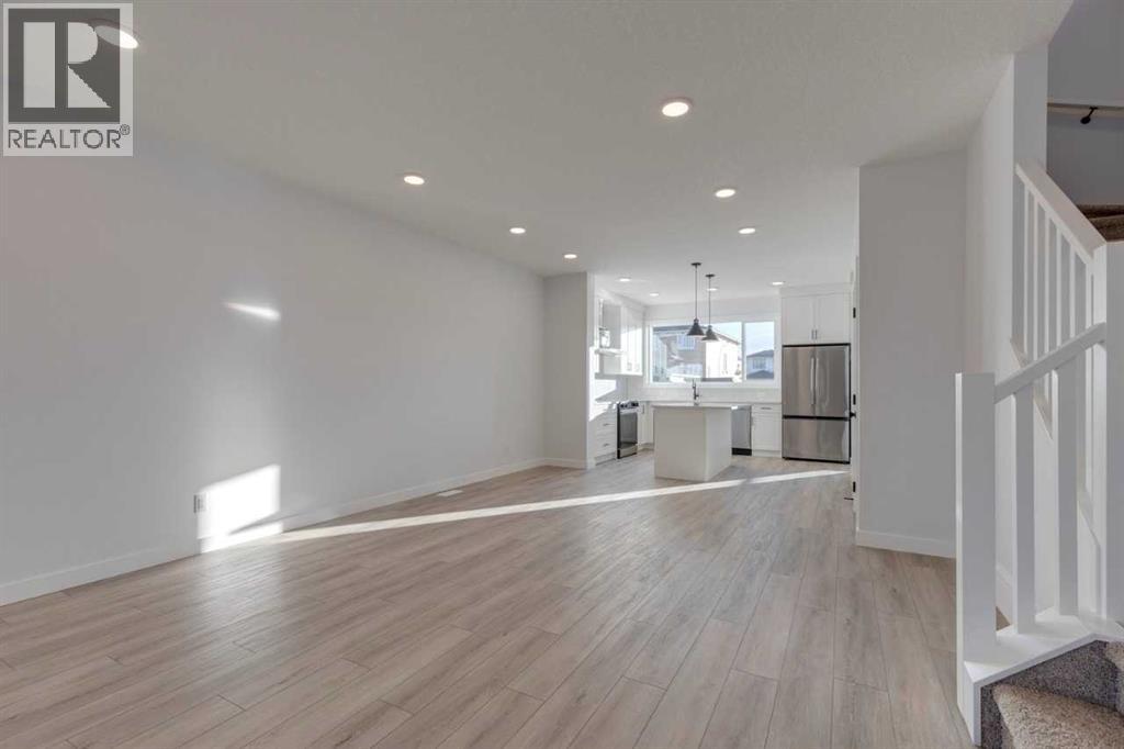 371 Fireside Drive, Cochrane, Alberta T4C 3E1 - Photo 6 - A2283397