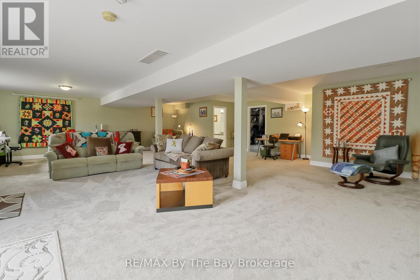 122 New York Avenue, Wasaga Beach, Ontario  L9Z 3A8 - Photo 22 - S13003906