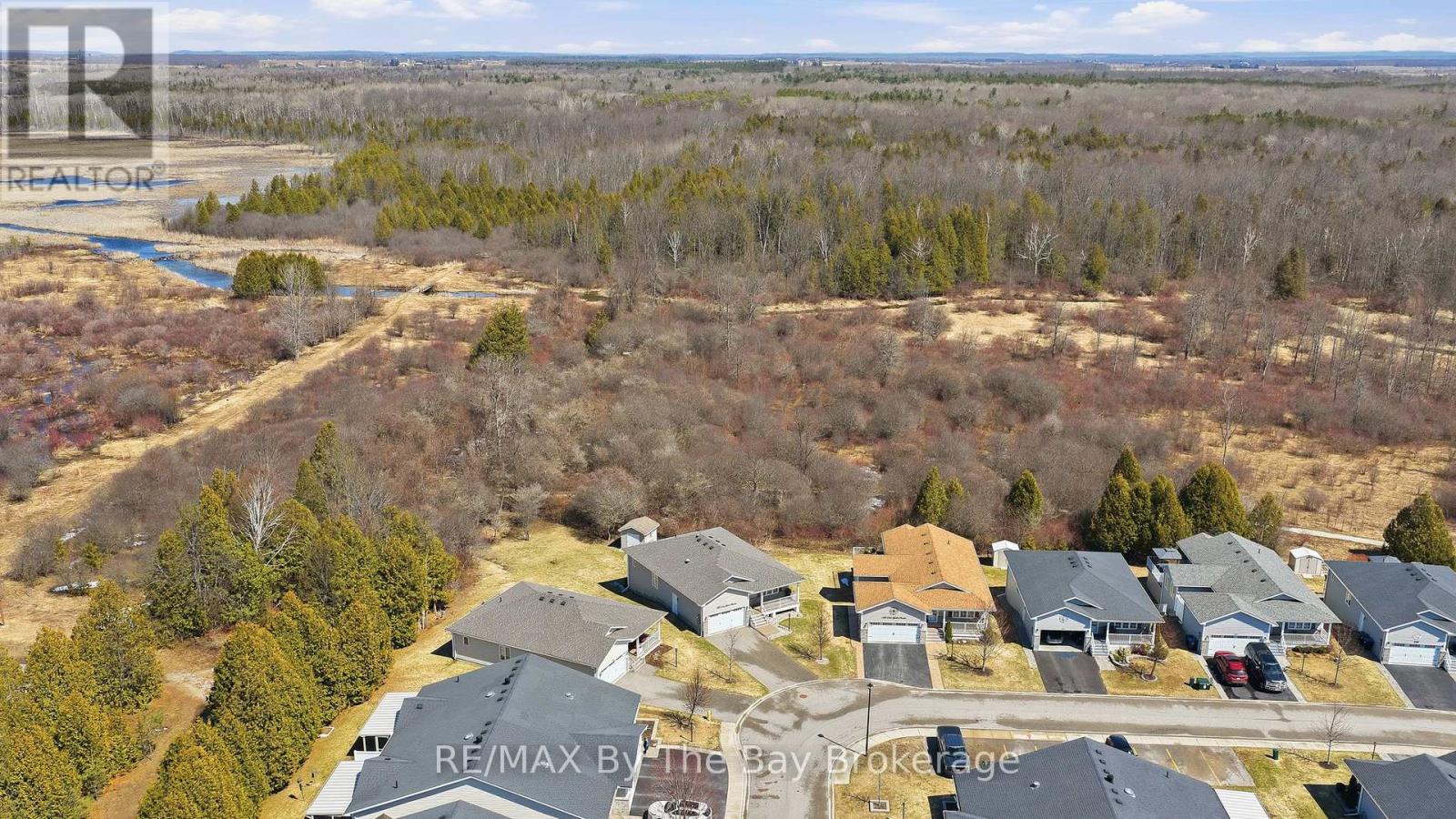 122 New York Avenue, Wasaga Beach, Ontario  L9Z 3A8 - Photo 30 - S13003906