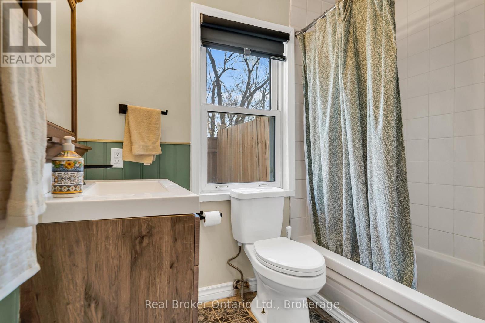 28 Church Street W, Halton Hills, Ontario  L7J 1K2 - Photo 25 - W13003994