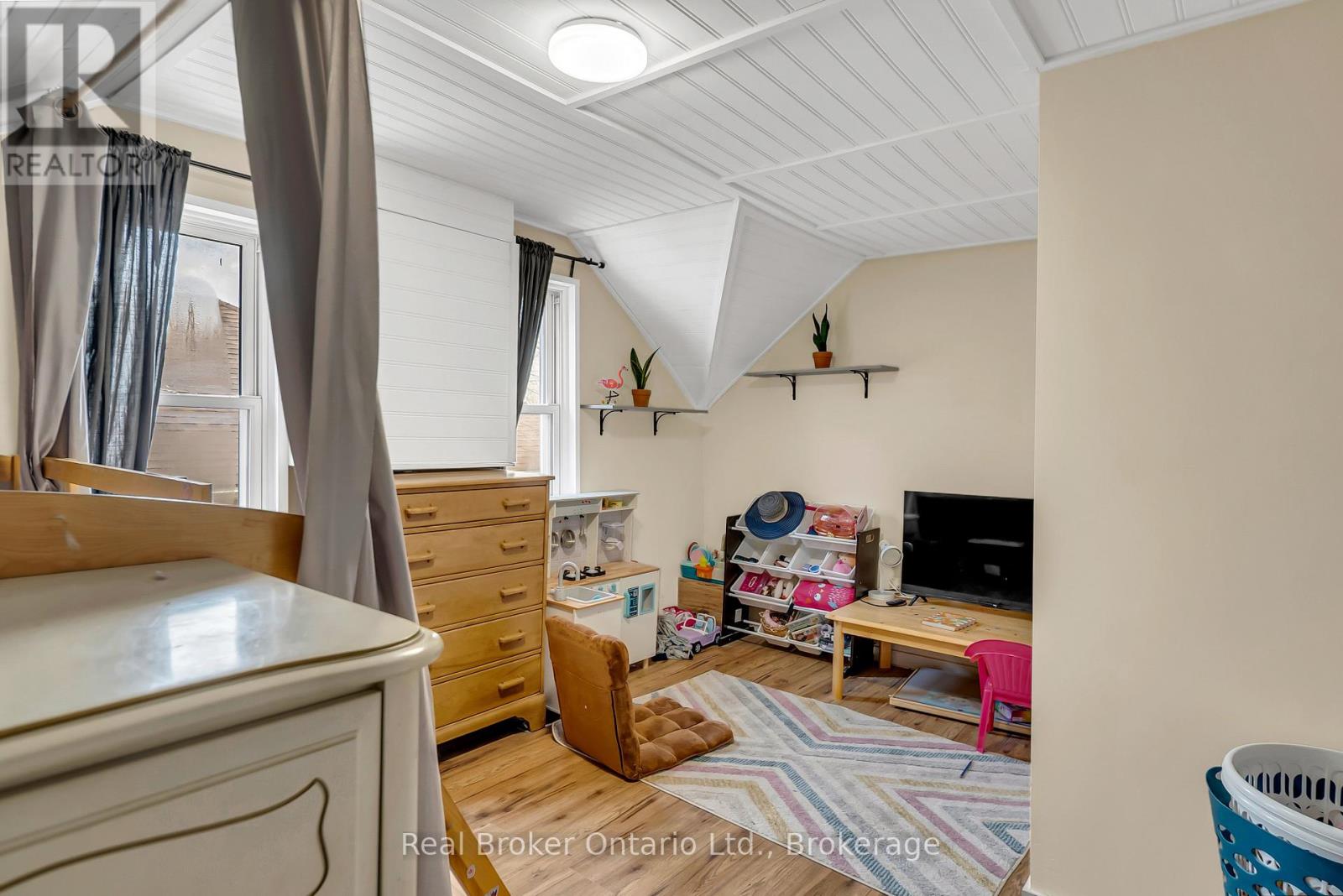 28 Church Street W, Halton Hills, Ontario  L7J 1K2 - Photo 35 - W13003994