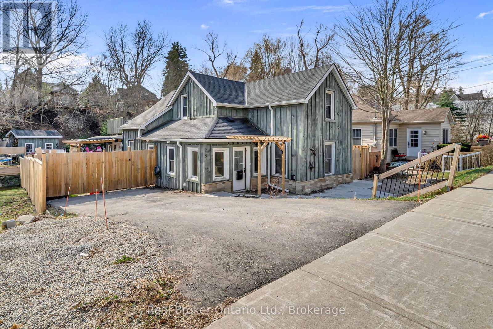 28 Church Street W, Halton Hills, Ontario  L7J 1K2 - Photo 5 - W13003994