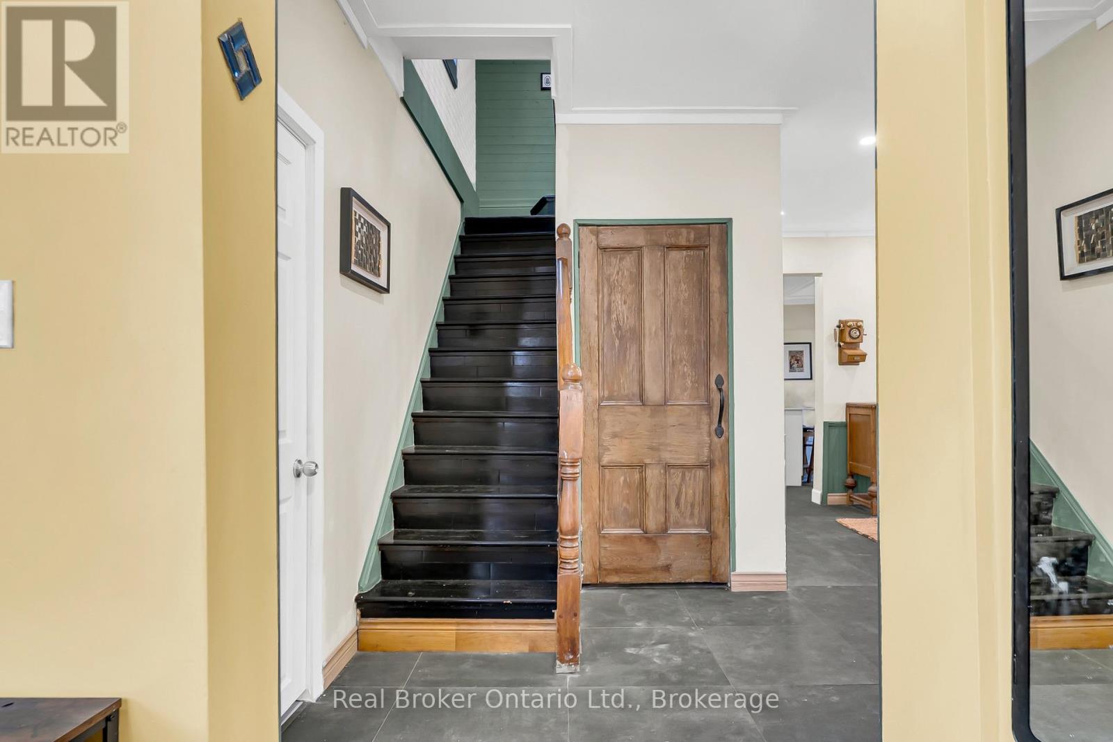 28 Church Street W, Halton Hills, Ontario  L7J 1K2 - Photo 8 - W13003994