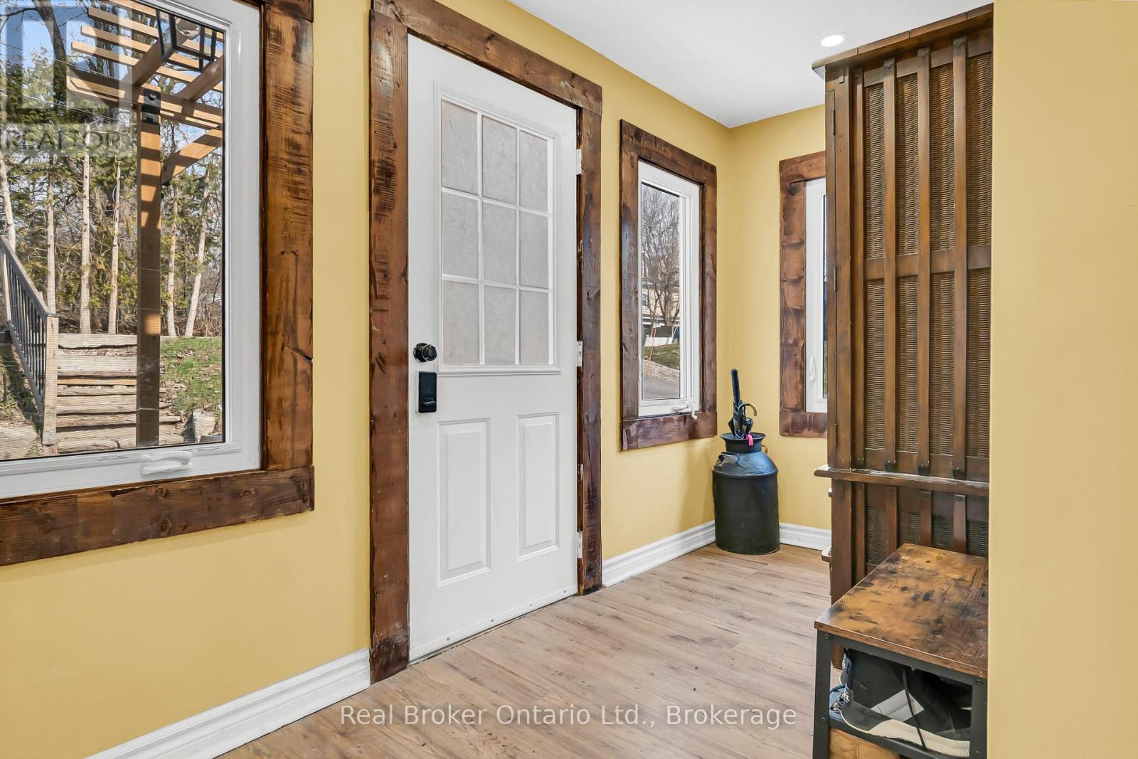 28 Church Street W, Halton Hills, Ontario  L7J 1K2 - Photo 9 - W13003994