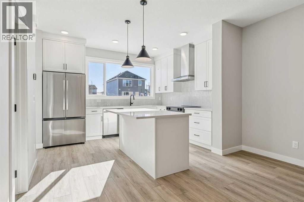 335 Fireside Drive, Cochrane, Alberta  T4C 3E1 - Photo 8 - A2300308