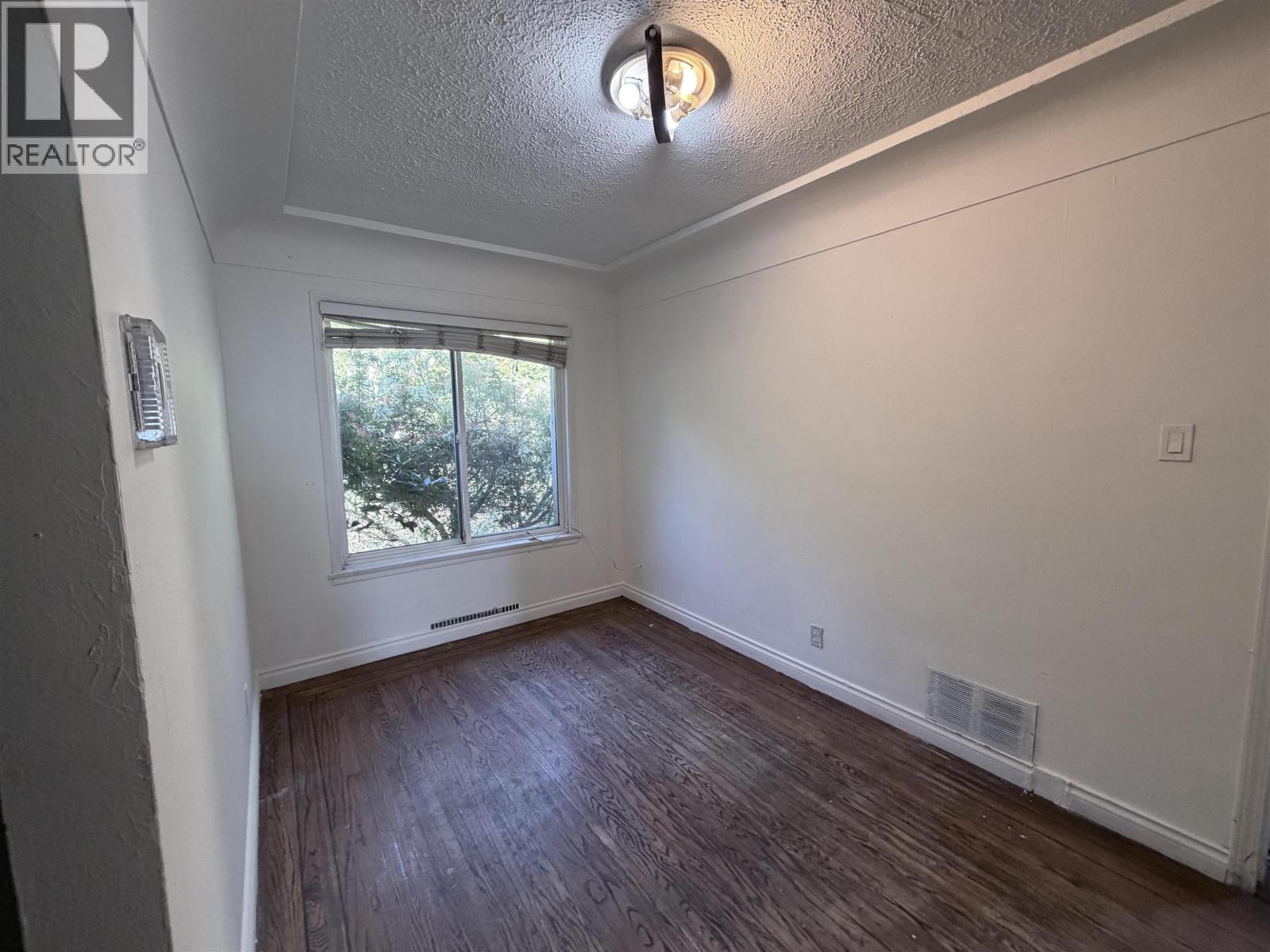 81xx Oak St Street, Vancouver, British Columbia  V6P 4A7 - Photo 2 - R3111304