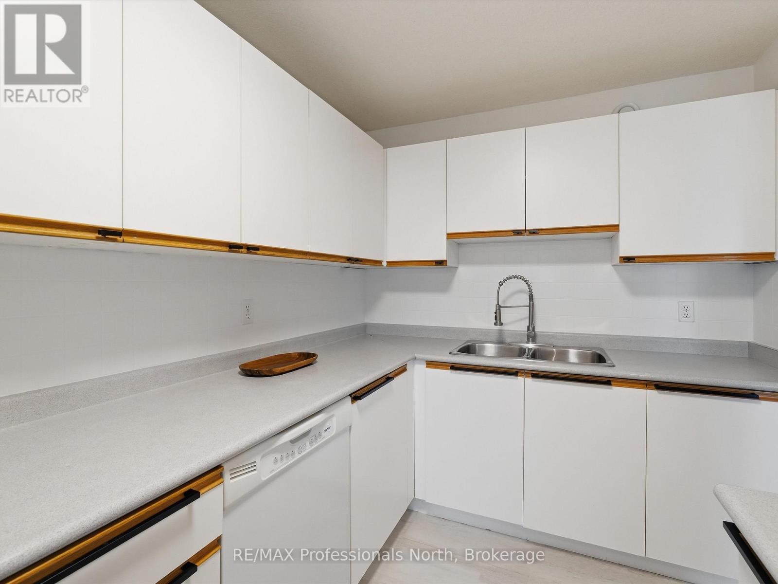 29 Pinecone Dr., Bracebridge, Ontario  P1L 2G3 - Photo 8 - X13003924