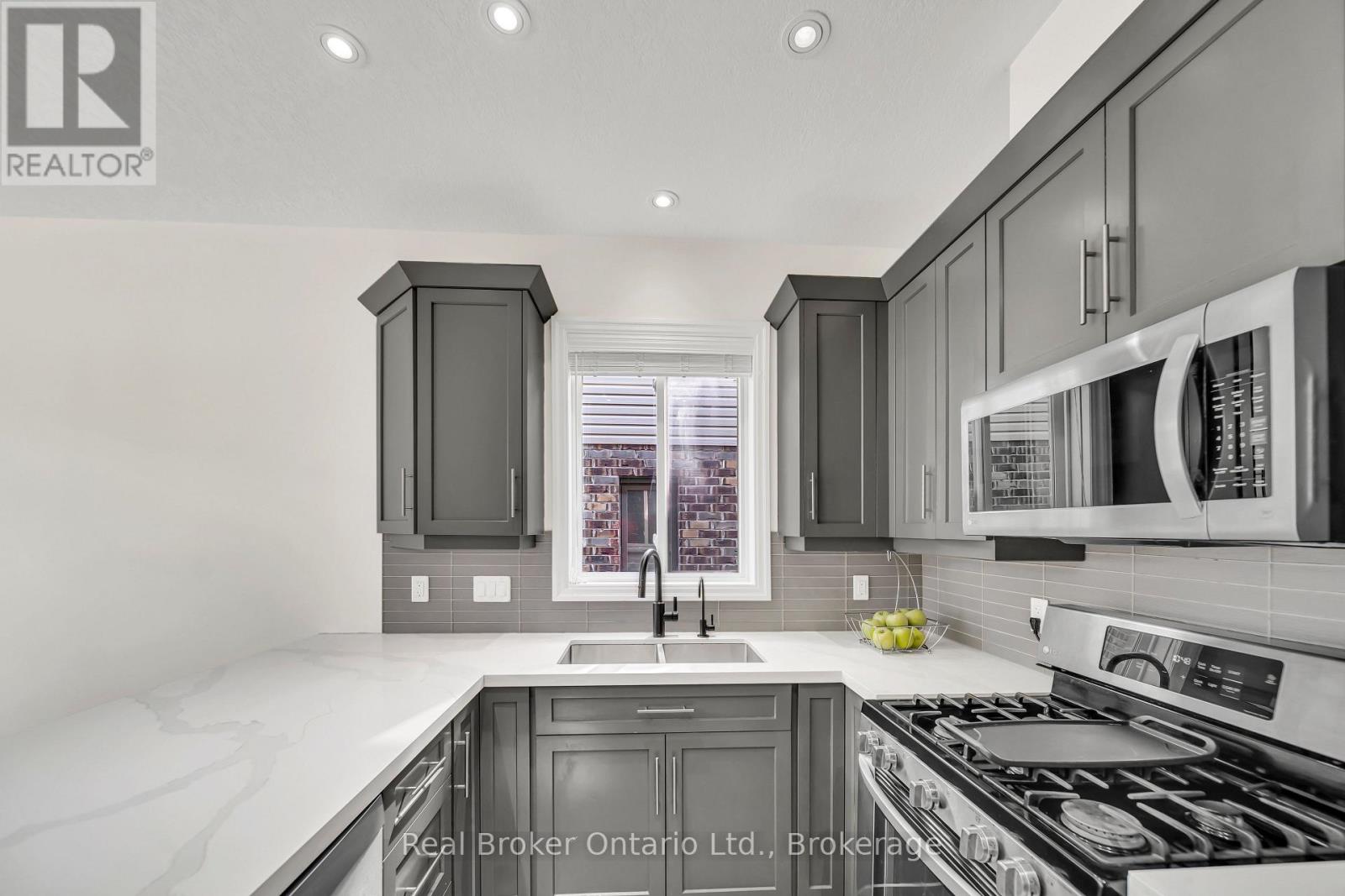 433 Twinleaf Street, Waterloo, Ontario  N2V 0B5 - Photo 19 - X13003950