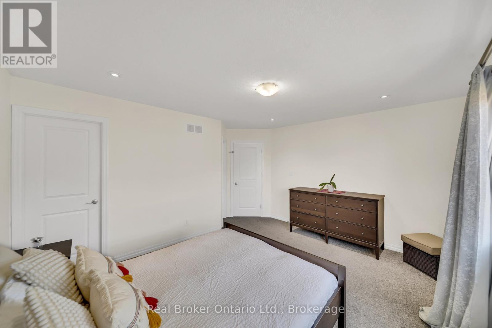 433 Twinleaf Street, Waterloo, Ontario  N2V 0B5 - Photo 30 - X13003950