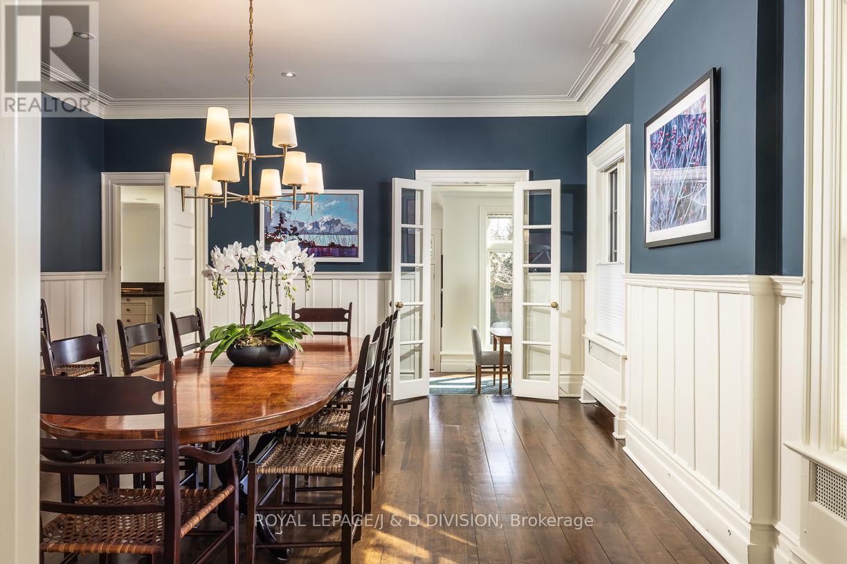 17 Parkwood Avenue, Toronto, Ontario  M4V 2W9 - Photo 11 - C13003814