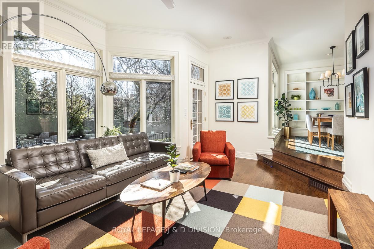 17 Parkwood Avenue, Toronto, Ontario  M4V 2W9 - Photo 19 - C13003814